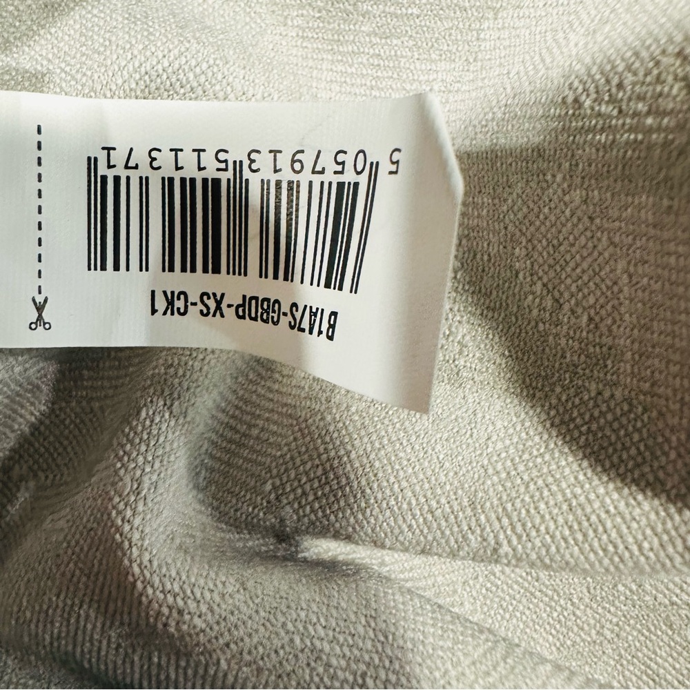 Gymshark NWOT Adapt Animal Seamless Short Sleeve Tee In Butterfly Grey Size XS - Picture 7 of 7